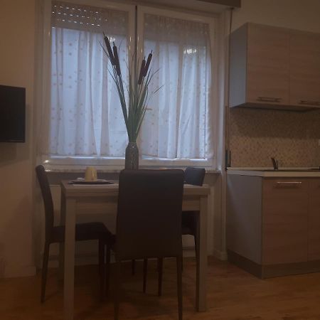 Central House Daire Caserta Dış mekan fotoğraf