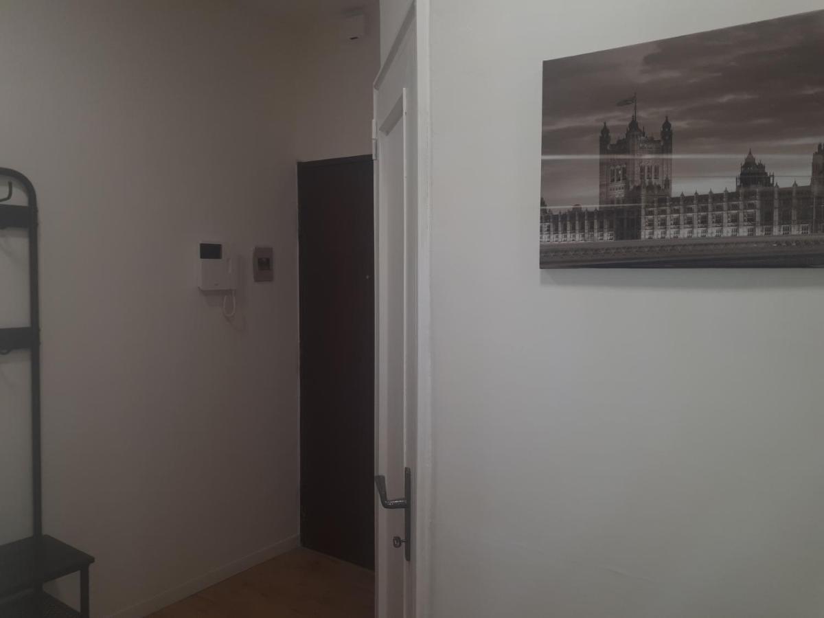 Central House Daire Caserta Dış mekan fotoğraf