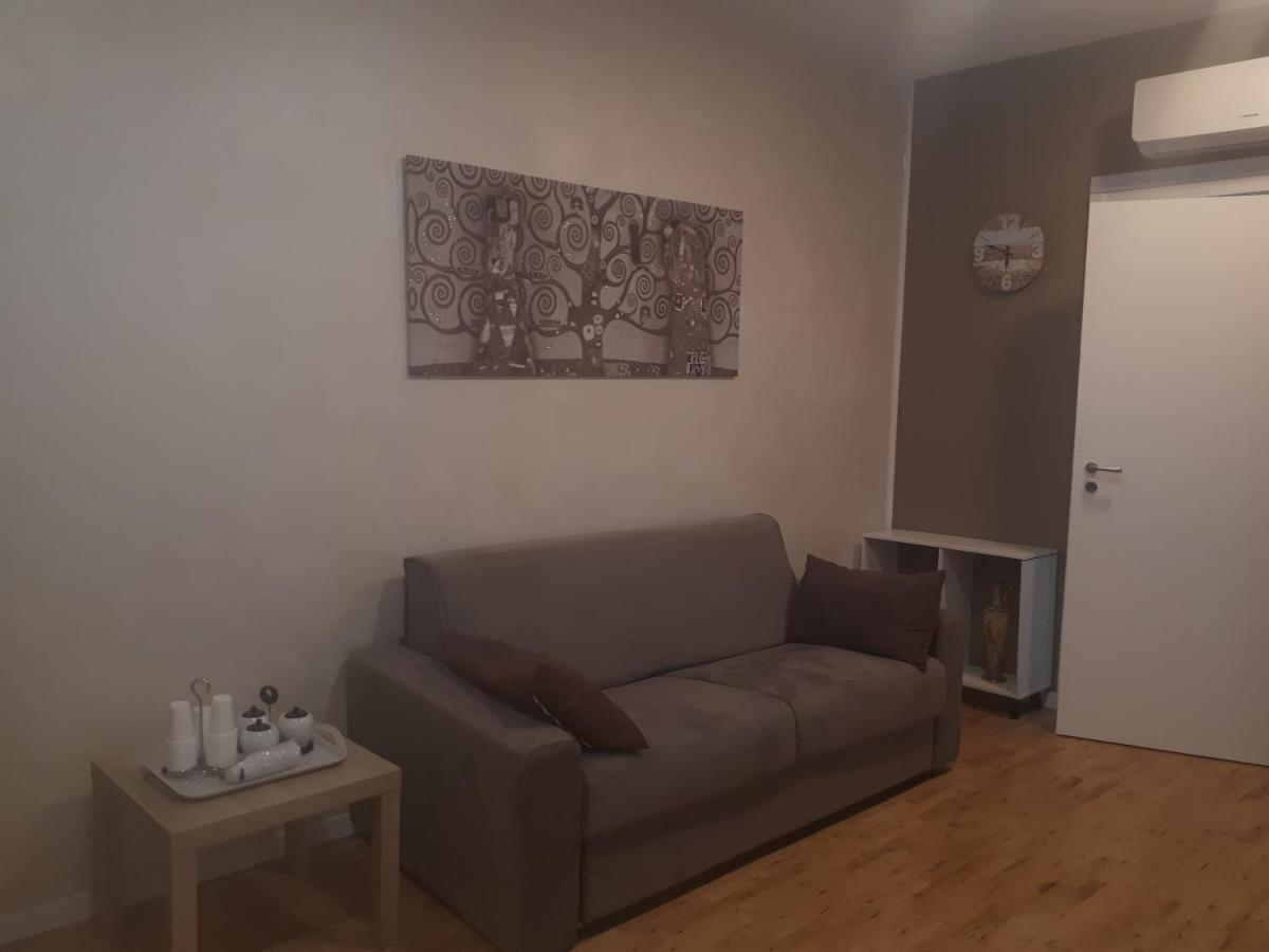 Central House Daire Caserta Dış mekan fotoğraf