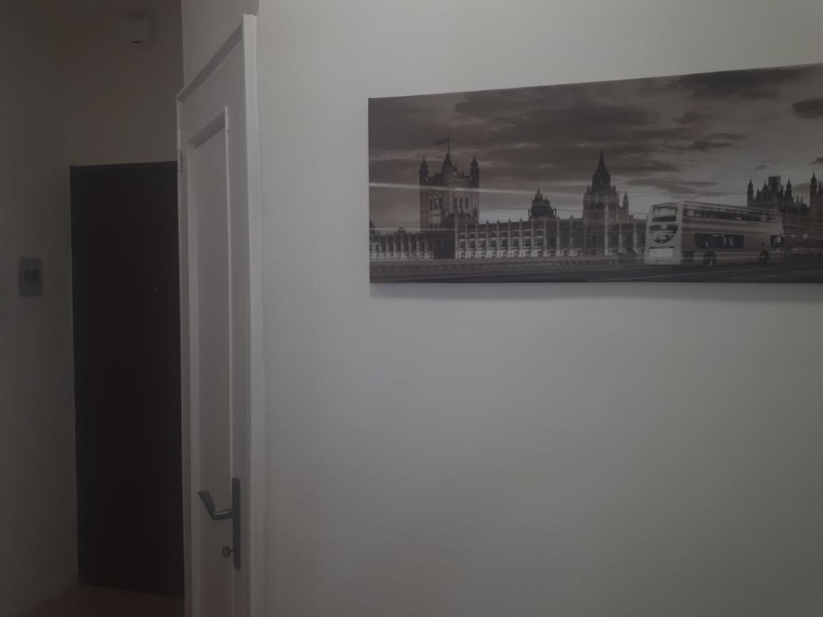 Central House Daire Caserta Dış mekan fotoğraf
